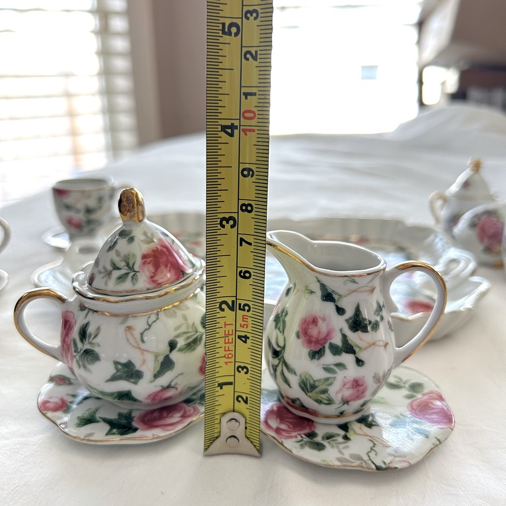 VINTAGE Adeline Miniature Tea Set - Picture 5 of 9